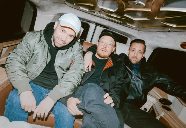 Die Antilopen Gang tritt am 07. August auf der Rheinbühne in Mainz auf! Der erste Act für Summer in the City – at the river 2025 steht fest!