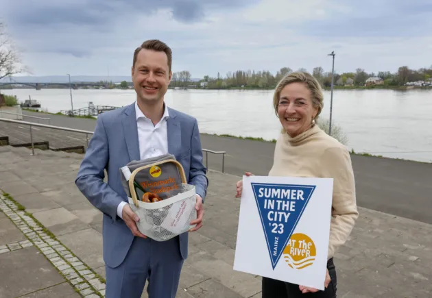 „Summer in the City“ in Mainz – mit drei neuen Konzerthighlights im August und einem neuen Standort erweitert das beliebte Open Air-Festival sein Programm und verbindet Kultur und das Mainzer Lebensgefühl auf einer Bühne direkt am Rhein.