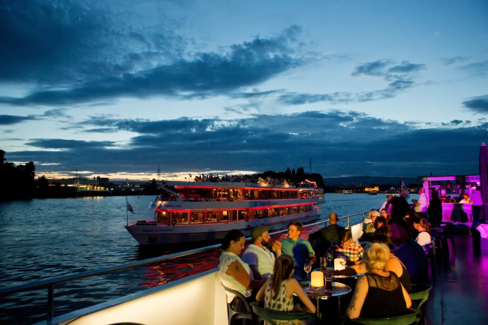 Mainzer Sommerlichter 2018: Nur noch wenige Schiffstickets für Feuerwerksfahrten am Samstagabend erhältlich