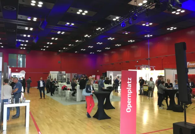 Trotz Brand in der Rheingoldhalle Mainz: Gestern gestarteter Jahreskongress verläuft reibungslos