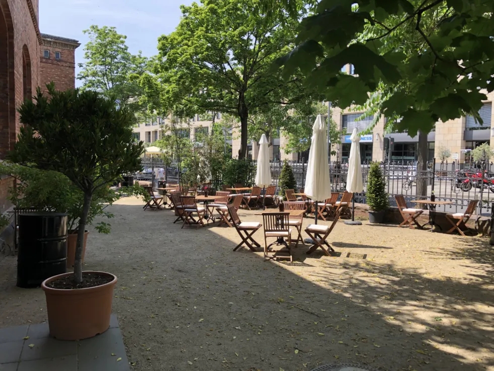 Neues gastronomisches Angebot für die Sommermonate: „Mainzer WeinGarten im KUZ“ ab 19. Juni geöffnet