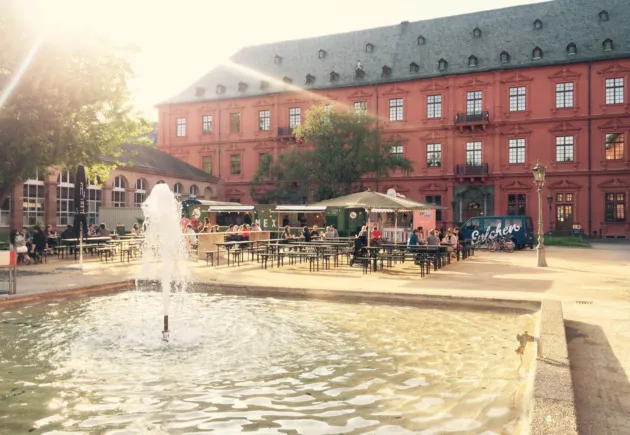 Mainzer Kulturgärten 2020 im KUZ- Kulturzentrum Mainz  und im Innenhof des Kurfürstlichen Schloss 