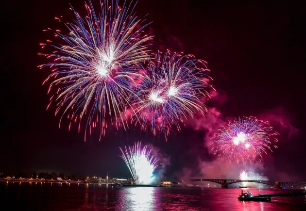 „Mainzer Sommerlichter“ am 24./25. Juli 2020: Interessen-bekundungsverfahren für Schausteller und Gastronomen veröffentlicht – Bewerbungsphase bis zum 29.02.2020