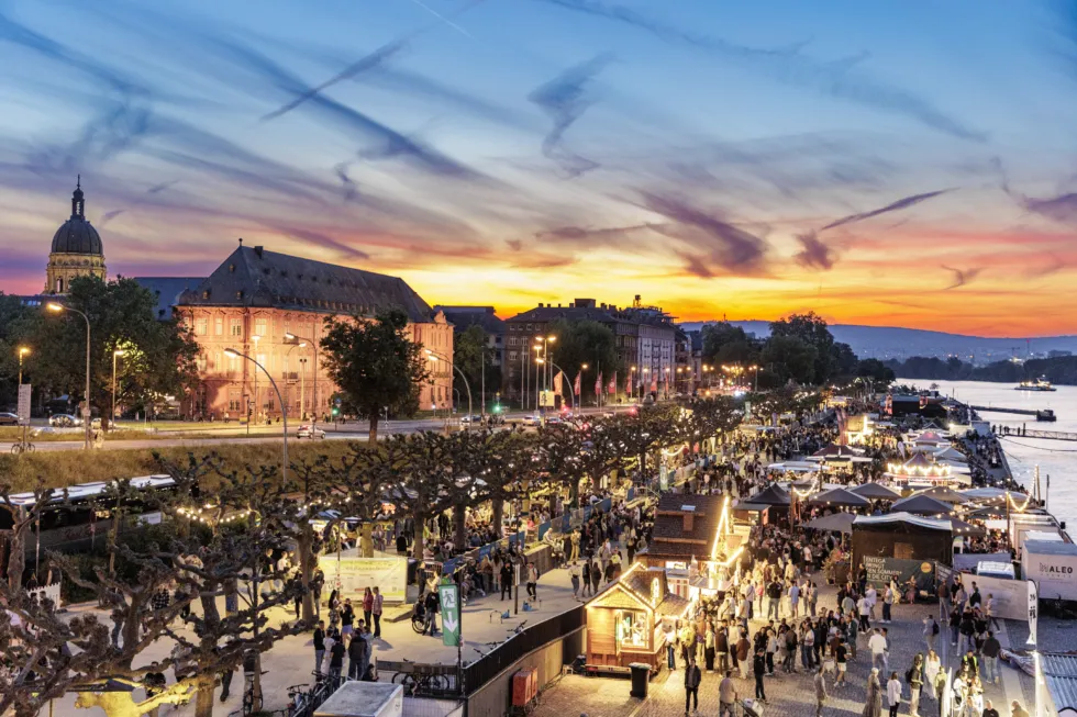 Mainzer WeinUfer 2024 – Ein Hochgenuss für die Sinne