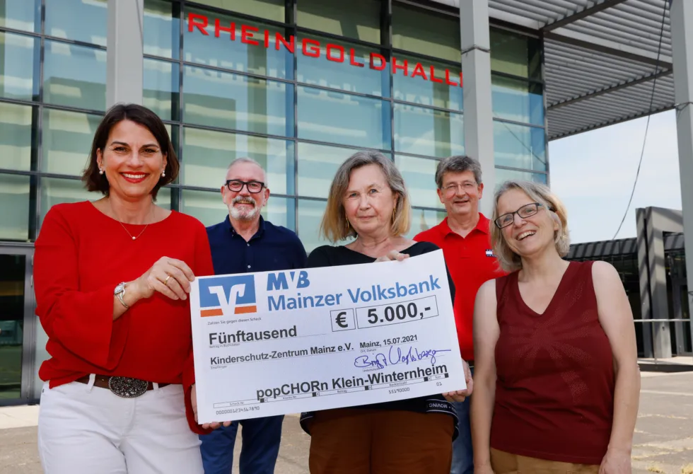 popCHORn und mainzplus GmbH übergeben 5.000,-€-Spende an das Kinderschutz-Zentrum Mainz