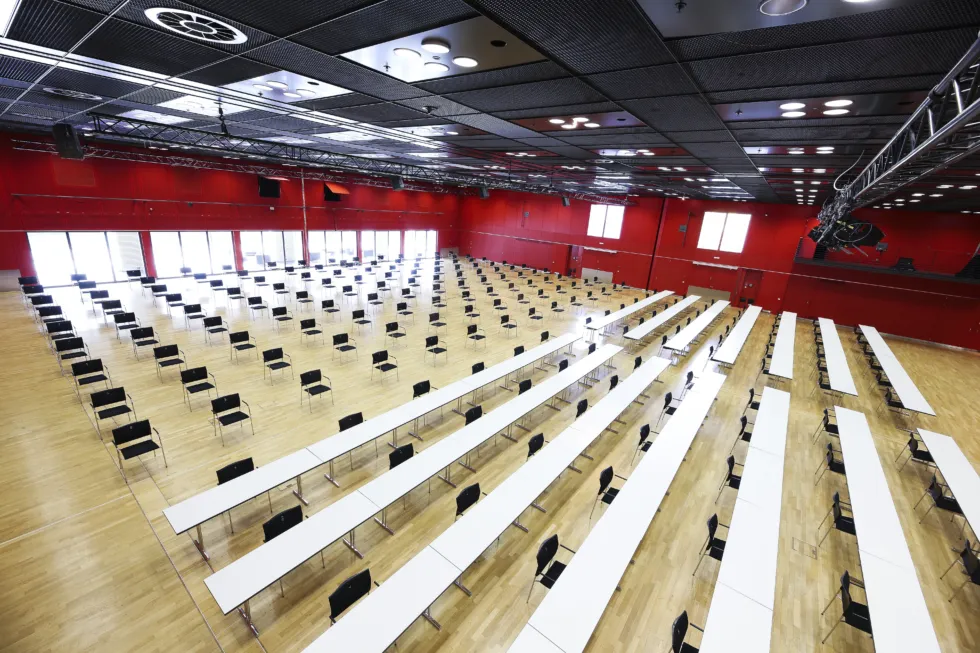 Landtag Rheinland-Pfalz zu Gast in der Rheingoldhalle Mainz: Gutenberg-Saal wird Ende Mai zum Plenarsaal