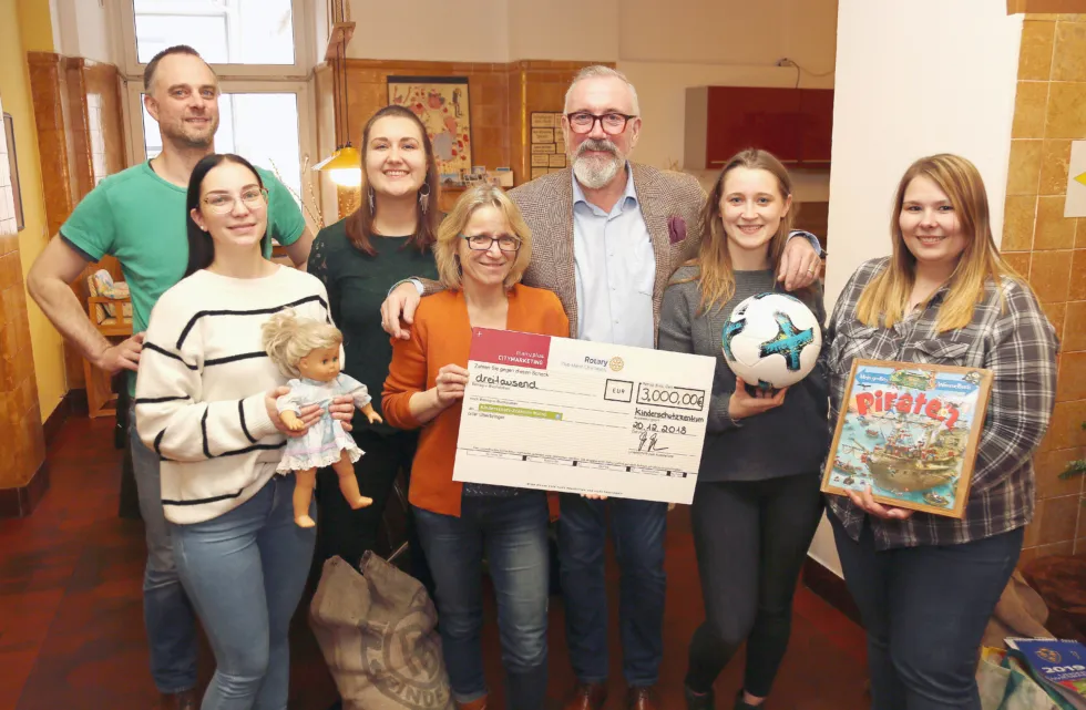 Benefiz-Aktionen und Sachspenden von mainzplus und Rotary für das Kinderschutz-Zentrum Mainz