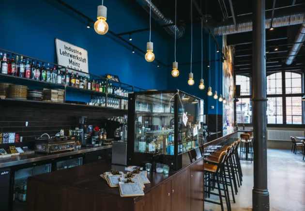 mainzplus GmbH sucht Pächter ab April 2023 für die gastronomische Location „Waschhaus“ im KUZ