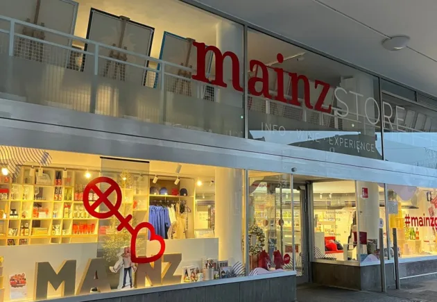 „Wo-ho-ho ist der goldene MAINZ-Schriftzug?“ Innenstadtkampagne startet goldige Adventsaktion – Mitsuchen, posten und gewinnen